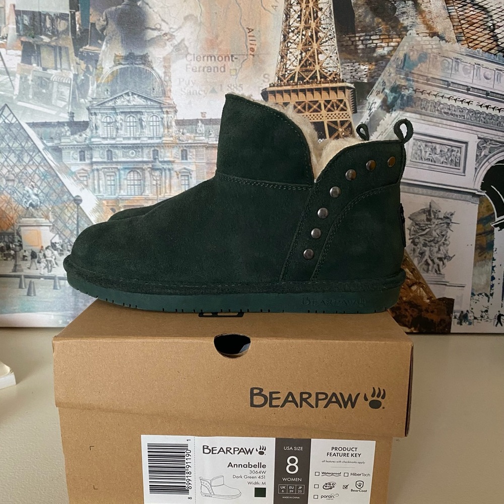 BearPaw Annabelle Dark Green Suede Boots womens 8 studded detail worn once
